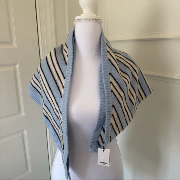 Aritzia Cashmere Key Triangle Scarf - Picture 2 of 10